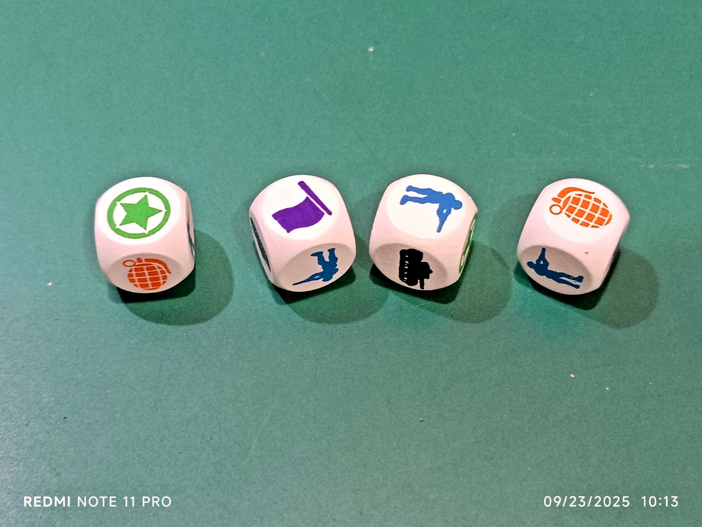 Memoir '44 Dice 🎲 Set of 4 Vintage Wooden Days of Wonder OOP Replacement Parts