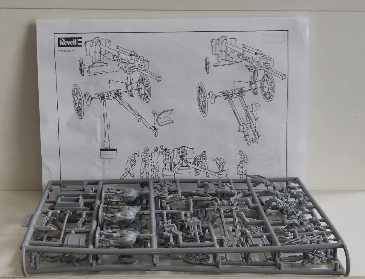REVELL 1/72 WWII GERMAN ARTILLERY with CREW and horses – SET 02515 SHRINK REMOVED FOR INSPECTION - COMPLETE
