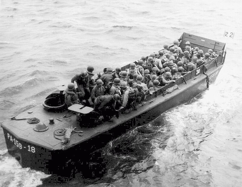 MEMOIR 44 PACIFIC LCVP HIGGINS BOAT LANDING CRAFT VEHICLE PERSONNEL IWO JIMA